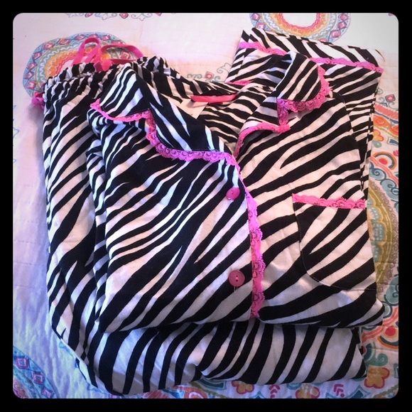 Betsey Johnson Other - Adorable Betsy Johnson PJs